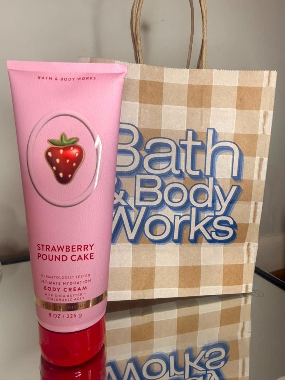 Bath & Body Works | Body Cream | Strawberry Pound Cake | New